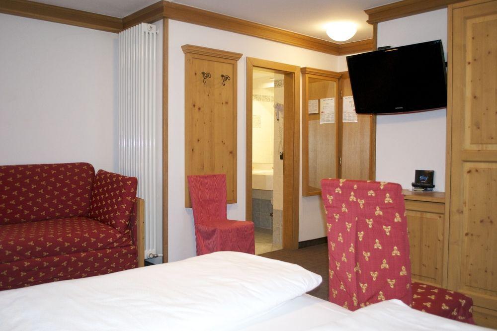 Hotel Piccolo Tibet Livigno Exterior foto